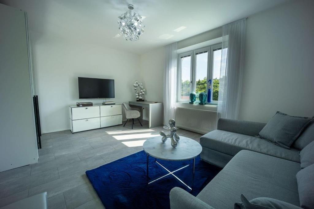 Ruhige Unterkunft Mit Einer Schoenen Aussicht Appartement Znojmo Buitenkant foto