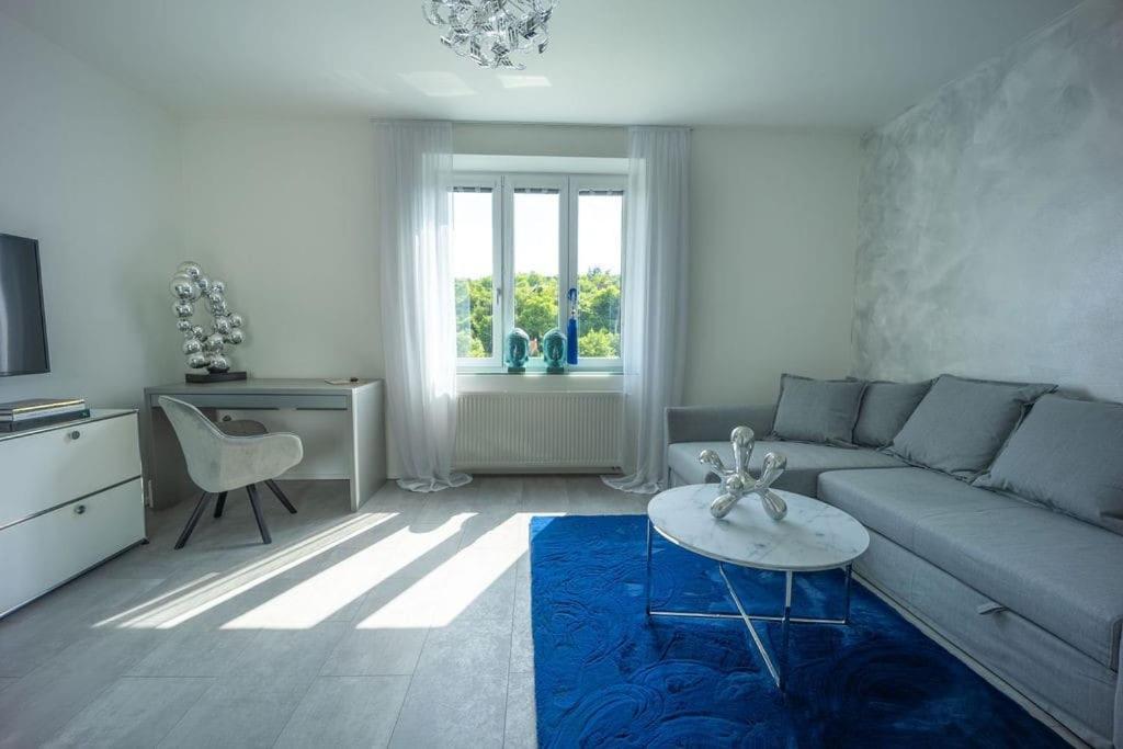 Ruhige Unterkunft Mit Einer Schoenen Aussicht Appartement Znojmo Buitenkant foto