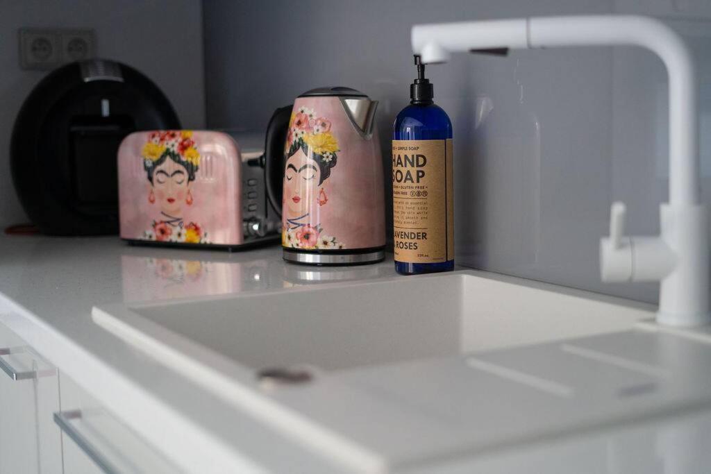 Ruhige Unterkunft Mit Einer Schoenen Aussicht Appartement Znojmo Buitenkant foto